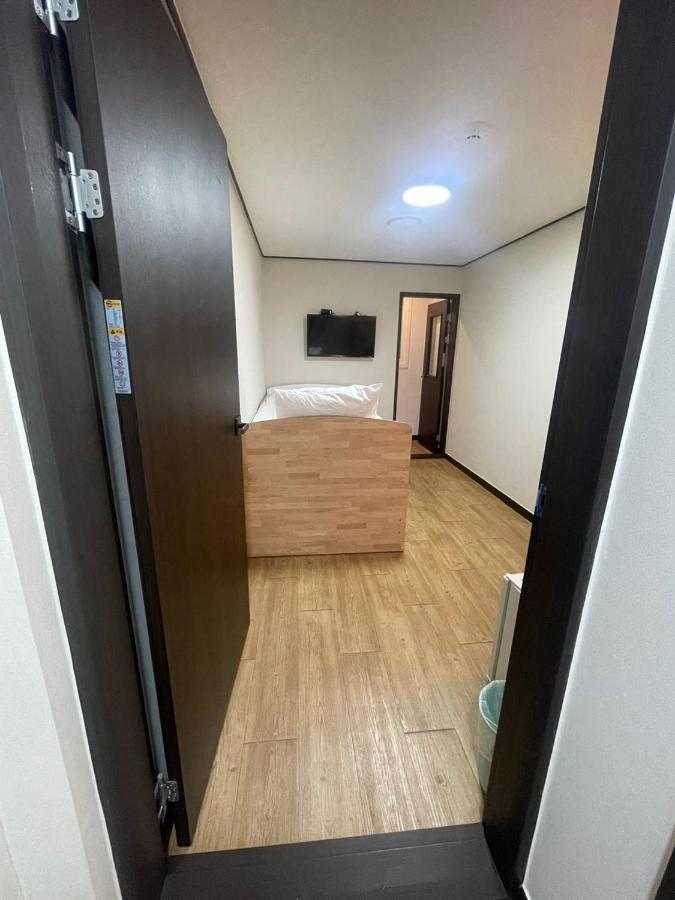 Hostel Korea - Ikseon Seoul Exterior photo
