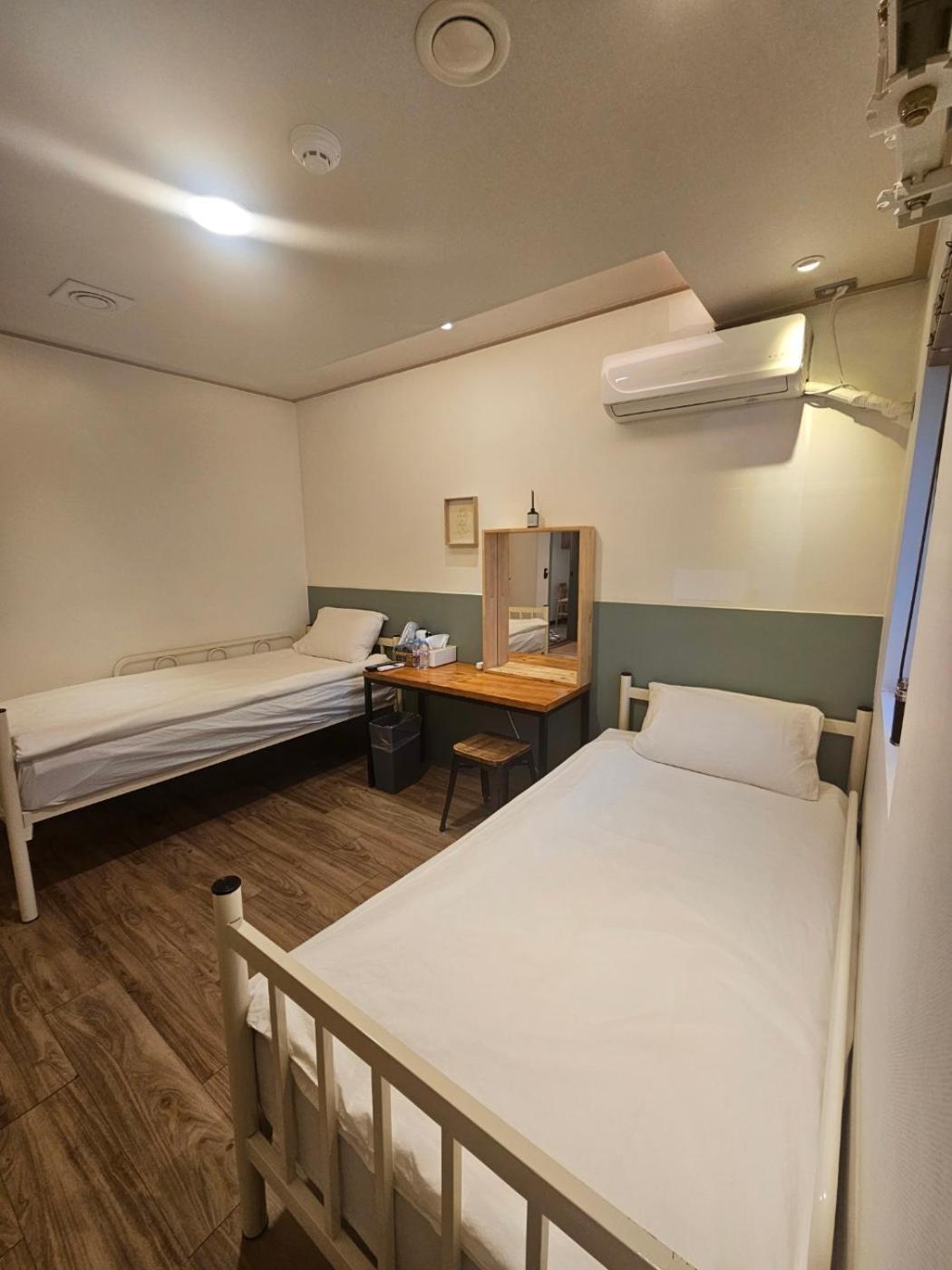 Hostel Korea - Ikseon Seoul Exterior photo