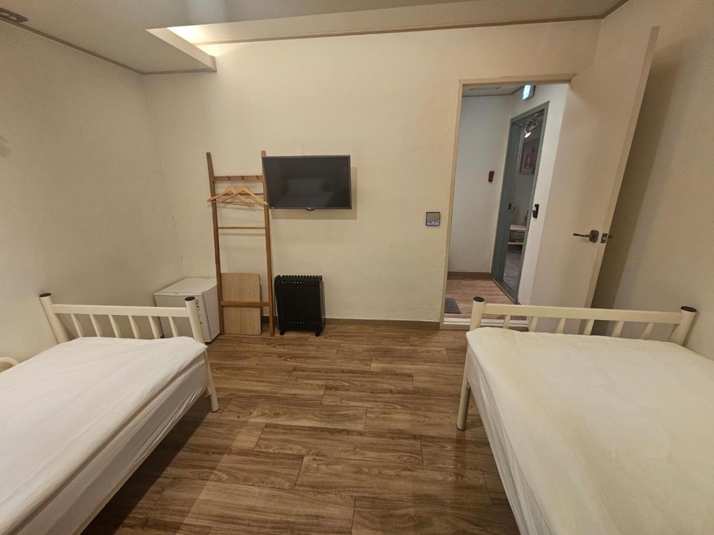 Hostel Korea - Ikseon Seoul Exterior photo